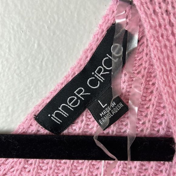 Sweater - Picture 4 of 10